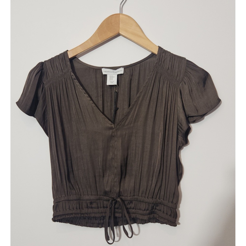 Cupcakes and Cashmere Brown Satin V-Neck Smocked Waist Blouse Top XS NWT - Picture 2 of 9